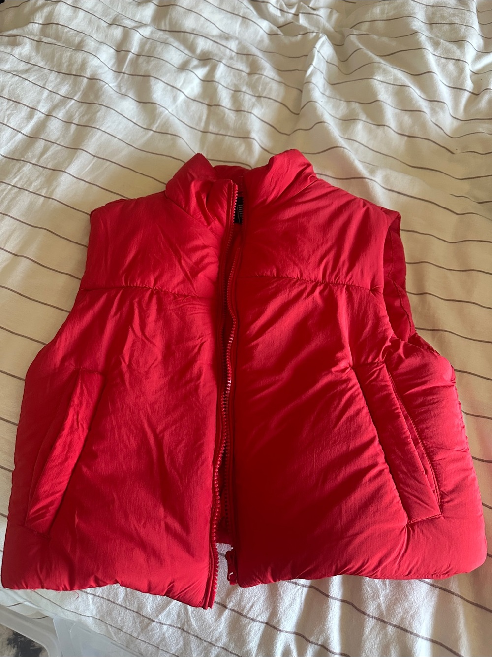 Cropped Red Puffer Vest - size small NWOT